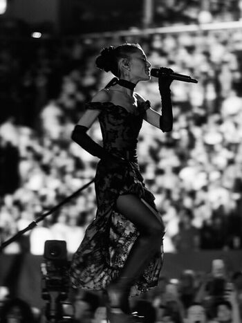 Ariana grande  page leaked private photo uncensored HD quality