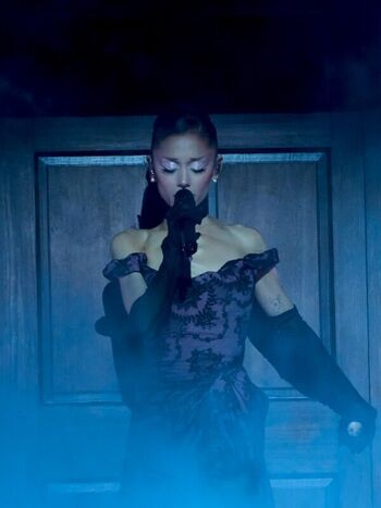 Ariana grande  page leaked private photo uncensored HD quality