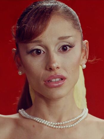 Ariana grande  page leaked private photo uncensored HD quality