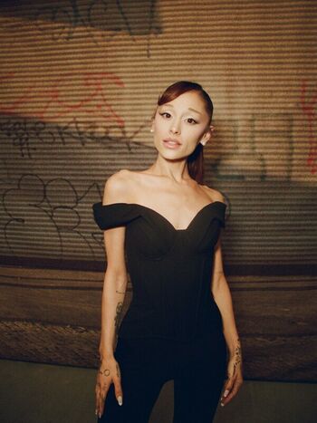 Ariana grande  page leaked private photo uncensored HD quality