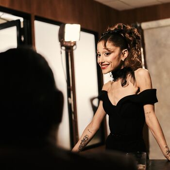 Ariana grande  page leaked private photo uncensored HD quality