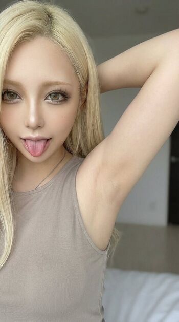 Armpit fetish  page leaked private photo uncensored HD quality