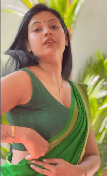 Armpit fetish  page leaked private photo uncensored HD quality