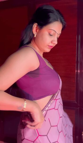 Armpit fetish  page leaked private photo uncensored HD quality