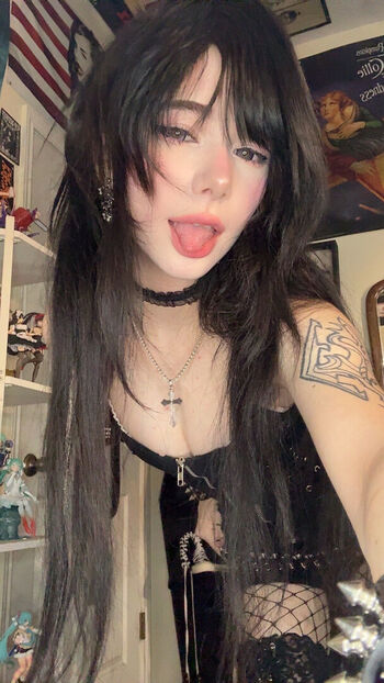 Ashisbees page leaked private photo uncensored HD quality