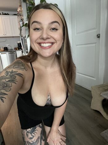 Ashleekummings page leaked private photo uncensored HD quality
