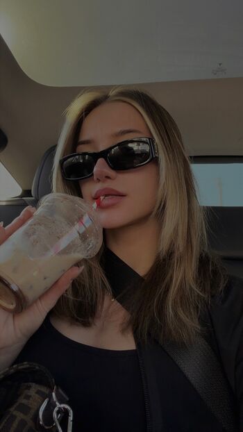 Astabush leaked private photo uncensored HD quality