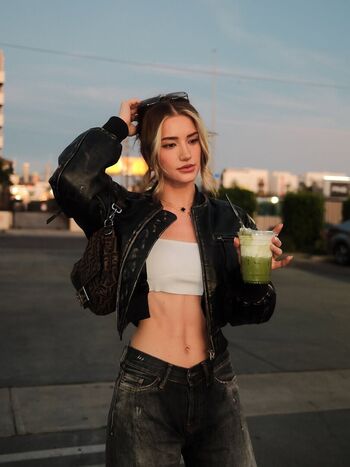 Astabush leaked private photo uncensored HD quality