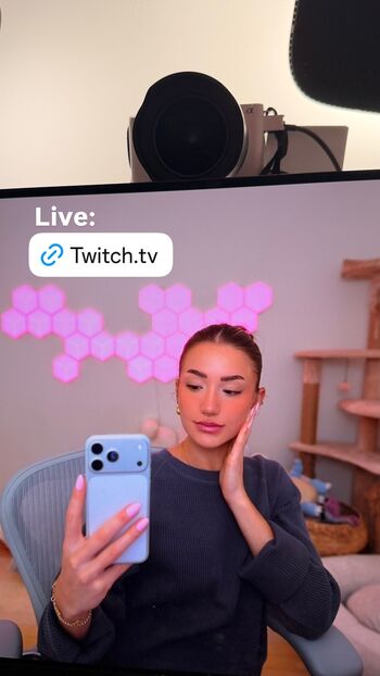 Astabush leaked private photo uncensored HD quality