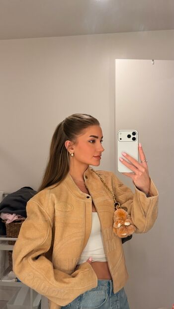 Astabush leaked private photo uncensored HD quality