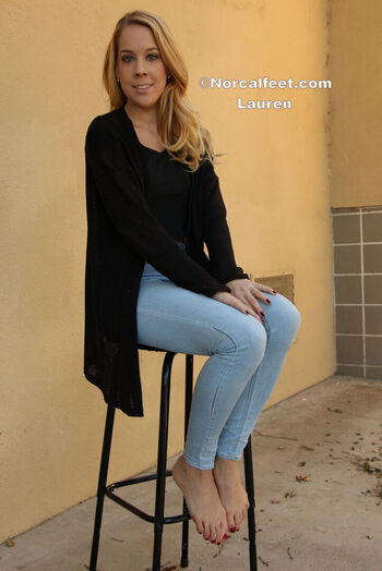 Bare feet page leaked private photo uncensored HD quality