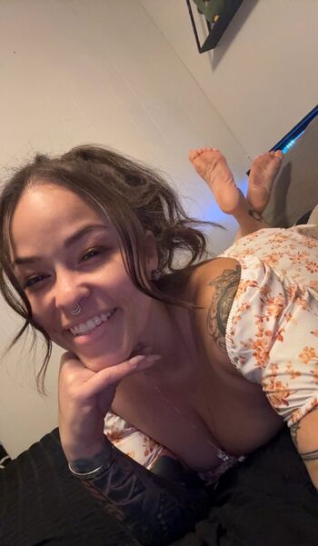Bare feet leaked private photo uncensored HD quality