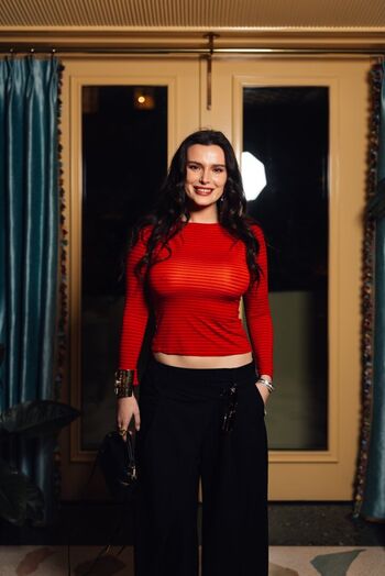 Bella thorne  page leaked private photo uncensored HD quality