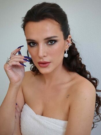 Bella thorne  page leaked private photo uncensored HD quality