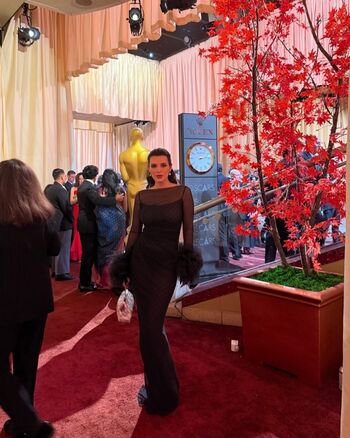 Bella thorne  page leaked private photo uncensored HD quality