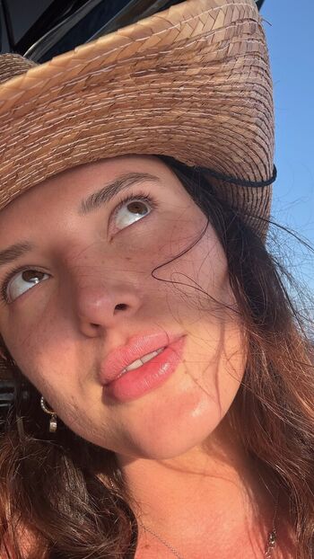 Bella thorne  page leaked private photo uncensored HD quality