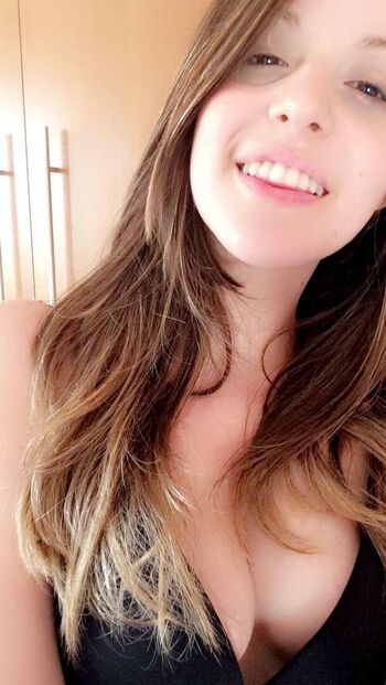 Bianquinha leaked private photo uncensored HD quality