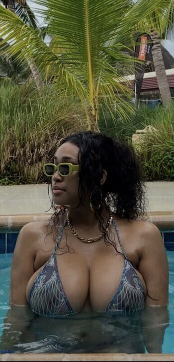 Bigdiamondgirl page leaked private photo uncensored HD quality