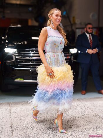 Blake lively leaked private photo uncensored HD quality