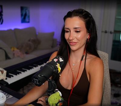 Brieanneroksa leaked private photo uncensored HD quality