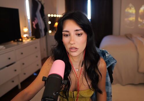 Brieanneroksa leaked private photo uncensored HD quality