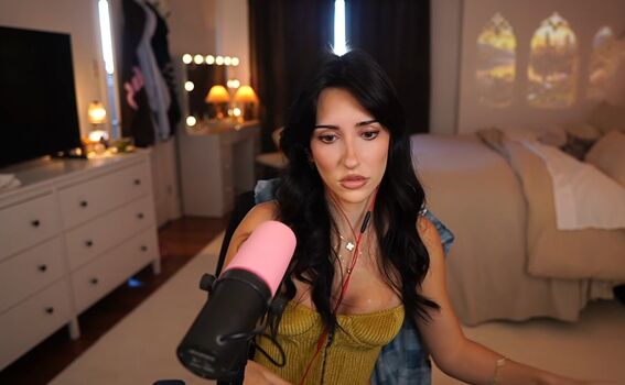 Brieanneroksa leaked private photo uncensored HD quality
