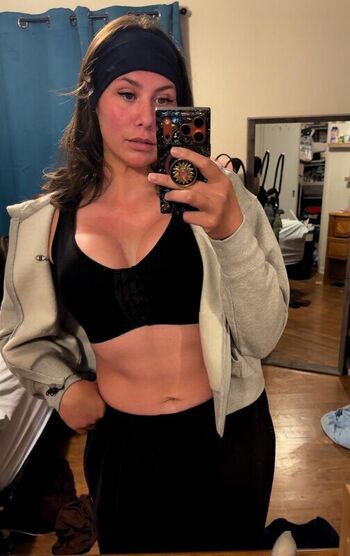 Brittsprettypeach leaked private photo uncensored HD quality