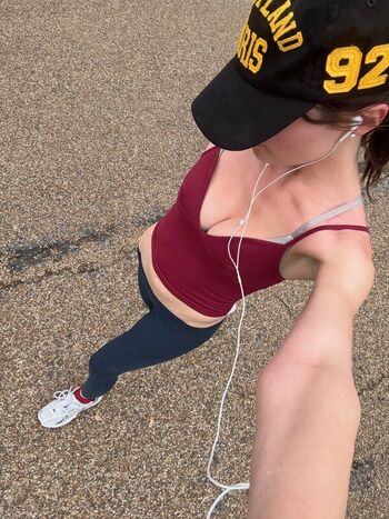Caitlinerinoneill  page leaked private photo uncensored HD quality