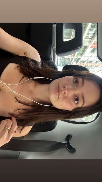 Caitlinerinoneill  page leaked private photo uncensored HD quality