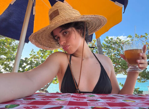 Camila cabello  page leaked private photo uncensored HD quality