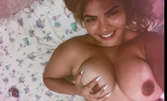 Camilaferreirai page leaked private photo uncensored HD quality
