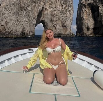 Camilaferreirai page leaked private photo uncensored HD quality