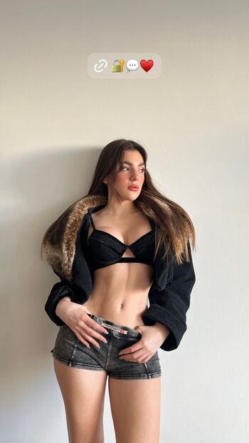 Candela diaz  page leaked private photo uncensored HD quality