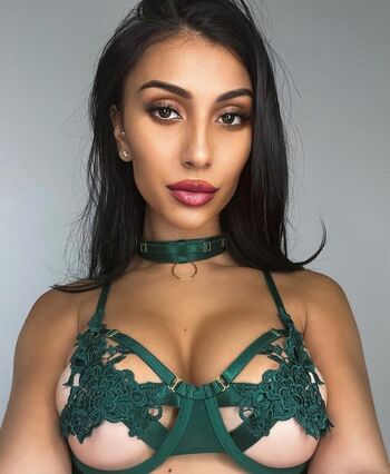 Carlinaa nascimento leaked private photo uncensored HD quality