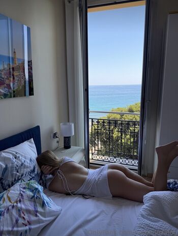 Caroline zalog leaked private photo uncensored HD quality