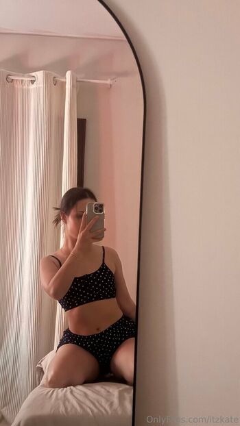 Catyziinha leaked private photo uncensored HD quality