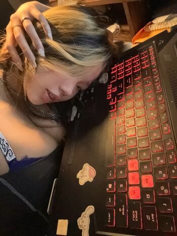 Cellow page leaked private photo uncensored HD quality