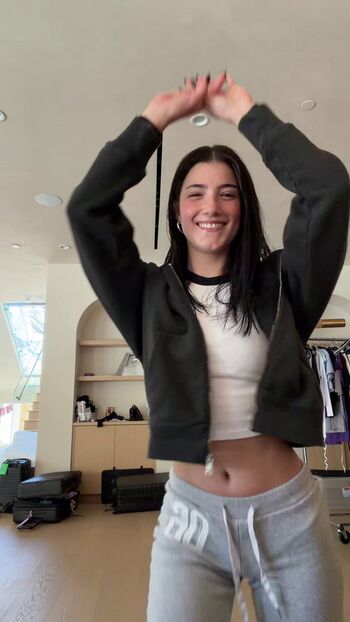 Charli d amelio page leaked private photo uncensored HD quality