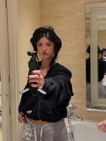 Charli d amelio page leaked private photo uncensored HD quality