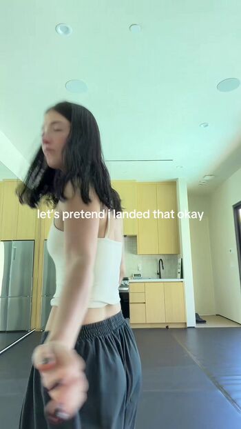 Charli d amelio page leaked private photo uncensored HD quality