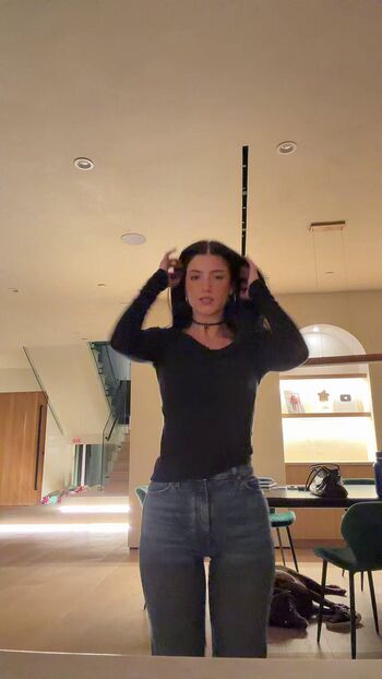 Charli d amelio page leaked private photo uncensored HD quality