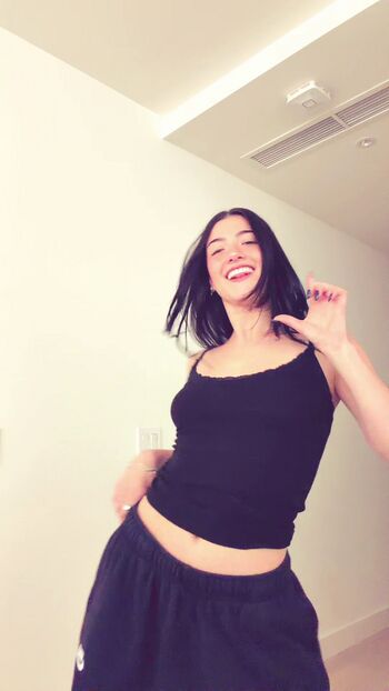 Charli d amelio page leaked private photo uncensored HD quality