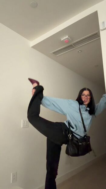 Charli d amelio page leaked private photo uncensored HD quality