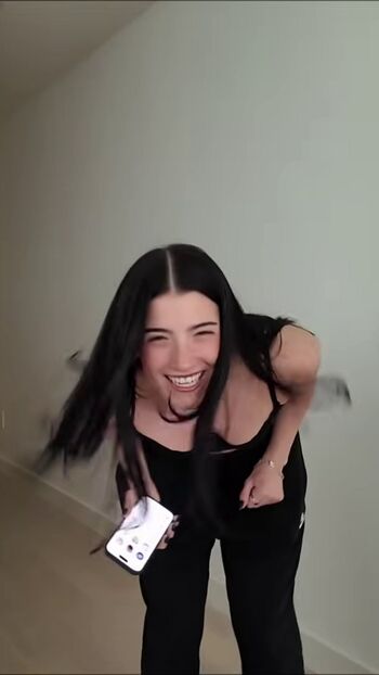 Charli d amelio page leaked private photo uncensored HD quality