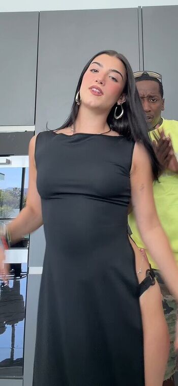 Charli d amelio page leaked private photo uncensored HD quality