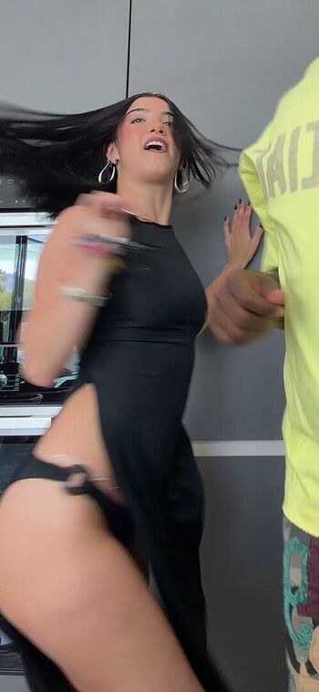 Charli d amelio page leaked private photo uncensored HD quality