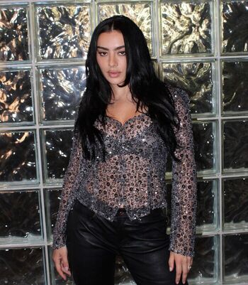 Charli xcx  page leaked private photo uncensored HD quality