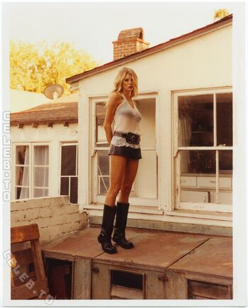 Charlotte mckinney leaked private photo uncensored HD quality