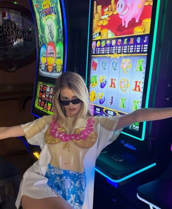 Charlotte mckinney leaked private photo uncensored HD quality