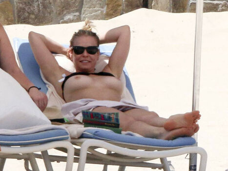 Chelsea handler leaked private photo uncensored HD quality